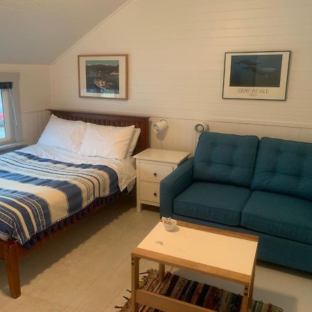 Tofino Paddlers Inn Экстерьер фото