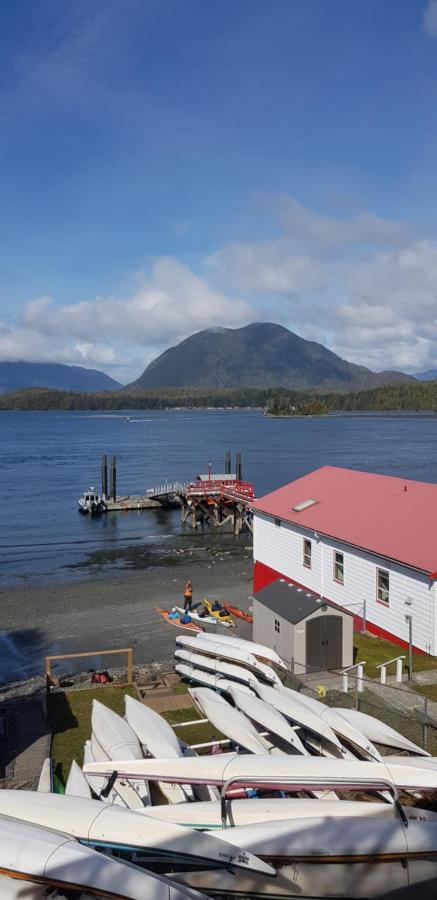 Tofino Paddlers Inn Экстерьер фото